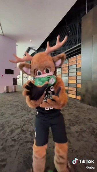 Bango shows us around Fiserv Forum ‼️🦌 #nbafinals