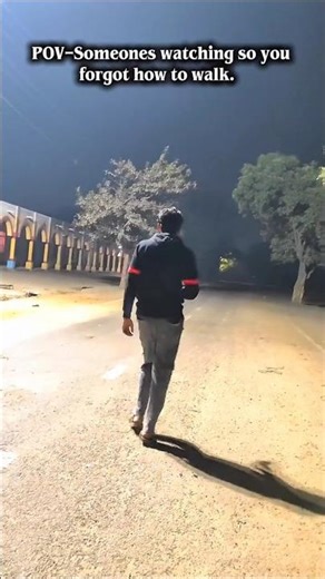 Chalne Ka Normal Style😂🤣 #shorts #comedy #comedyshorts #shortfeed #walking