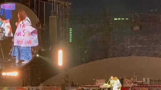 Coldplay’s Chris Martin fights back tears as fan travels 5000 miles from China to join him for unforgettable duet