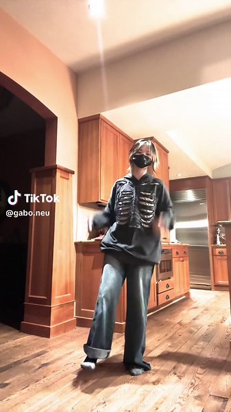 boogie down requested by @fortnitefan160 🥳🥳 #fortnite #fn #fortniteemote #boogiedown