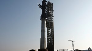 SpaceX Starship completes successful test flight after series of setbacks