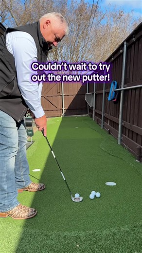 Yep. Christmas in Texas be 80 degrees and the golf courses are full! #golf #titleist #golflife #puttinggreen #golfpractice