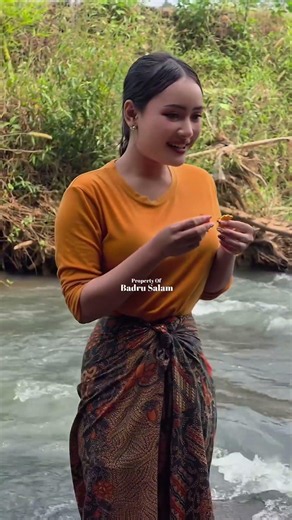 Village girls and widows at the river #villagegirl #villagewidow