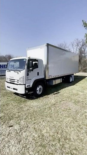 2021 Isuzu FTR equipped with a 26' Morgan Dry Van Body