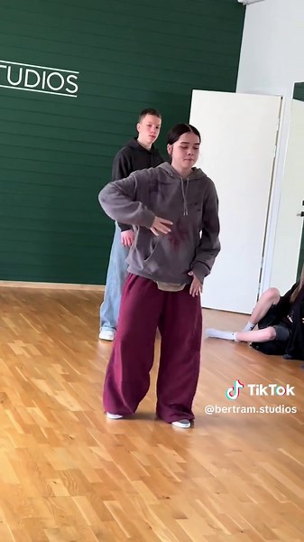 Is this pretty or what 😍 by the one and only @kaisa. #freestyle #dancing #estonia