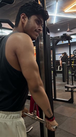 Try this killer Triceps Pushdown variation for massive arm gains!