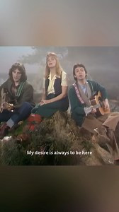 Paul McCartney & Wings - Mull Of Kintyre Elstree Film Studios, Borehamwood (December 9, 1977) Source: Kitsu Beatles (Youtube) #paulmccartneyandwings #lindamccartney #dennylaine #scottish #folksongs #70s | cloud beatles