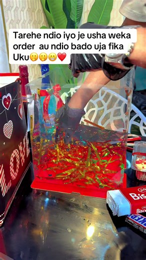 Haya Leo wateja wetu tuna anza kupost package zetu ambaz zita kuwep pia unaweza weka order mapema kuondoa usumbufu mapema 🔥 Location sinza makaburin 📍⚡️🔥 __________ Call ☎️ 0746655504 #tanzanianweddings #cakestyle_cakelover_cakeartist #unapata #tanzania🇹🇿 #cakedecorating