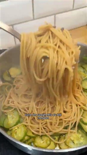 Spaghettis aux crevettes 🍤 #recettefacile