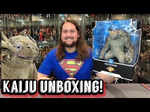 Kaiju Superman DC Multiverse Unboxing & Review!