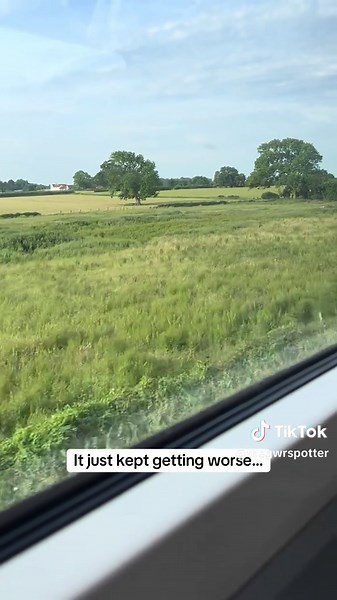 I think my train is confused. #lol #funny #london #gwr #train #glitch