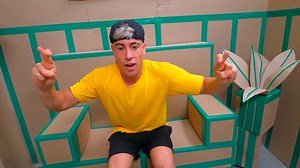 ESCAPANDO DE 100 CAPAS DE CARTON !! - Alejo Igoa | Alejo Igoa Vlogs