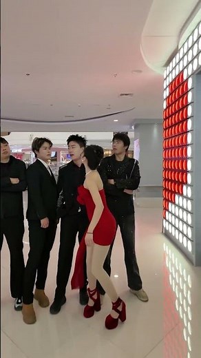 Funny street scenes | Street pranks | Sweet pick-ups! 🥰 #Prank #StreetPrank #Pickup #Funny