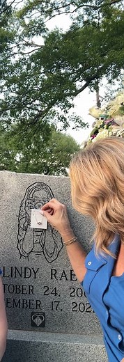 The NEW Lindy Rae Suite by Kendra Scott is officially here, just in time for spring! This collection was inspired by soft, fresh spring colors and created in memory of my sister Lindy, whose kind heart and joyful spirit continue to inspire everything we do. Use code GIVEBACK-LCK from now through April 30, and 20% of your purchase will be donated to our nonprofit, Simmons 3! Thank you for helping us keep Lindy’s light shining. 🥺💛 | Katie Joy DeRouen