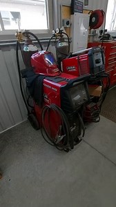 1.3K views · 59 reactions | #WeldingTips for National Welding Month from Schwartz Welding & Custom Fabrication! #WeldRed #WeldRedNation #NWM2022 | Lincoln Electric | Facebook