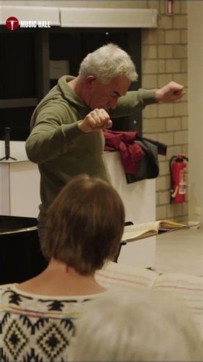 deChorale oefent volop voor Carmina Burana