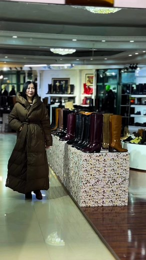 Маш өндөр сөдөн дүүргэлттэй oversize “хөнжилөн” пеленк coat 🤎Өвлийн жинхэнэ дулаан энд байна…Биеэр тэврээд, салхи цасыг мартуулна.super cozy luxury chic vibe ❄️🔥 | TALST Shopping Center