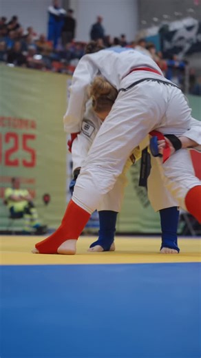 🥉 EC25-Recap – Bronze für das Team DJJV! Annalena Bauer erkämpft sich in der Disziplin Fighting −70 kg die Bronzemedaille bei den European Championships 2025 in Beveren. 💪🇩🇪 Starker Auftritt, viel Einsatz und eine verdiente Platzierung auf dem Podium! 🔥 #EC25 #teamdjjv #jujutsu #fighting #bronze | Deutscher Ju-Jutsu-Verband e.V.
