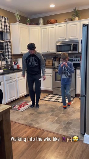 Trying to teach Dad how to “get griddy” 🤷🏼‍♀️😂 #getgriddy #kidsoftiktok