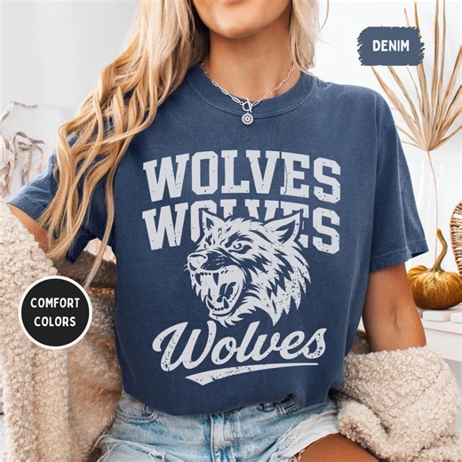 Wolves Mascot Comfort Colors T-shirt, Wolf Unisex Graphic Tee, Game Day Vintage Style Tee, Wolves College Shirt, School Football - Etsy