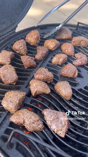 Delicious Marinated Beef Tips Recipe with Flavorful Dipping Sauce!