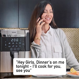 Healthy and delicious dinner made easy with Tefal Easy Fry & Grill. The smokeless technology and 2-in-1 functionality is making grilling meat easy and pretty impressive 😎 وجبة عشاء صحية ولذيذة أصبحت سهلة مع تيفال إيزي فراي آند جريل. تقنية الطهي بدون دخان والوظيفة المزدوجة تجعل شوي اللحوم سهلاً ومبهرًا 😎 #TefalInnovation #EasyCooking #Tefal #EasyFryGrill #TefalOLF | Tefal