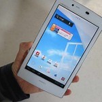 世界上最轻的平板电脑是 NEC Medias Tab UL N08-D