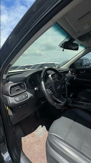 Kia #Sorento 2015 - AWD and 7 seats 🤯 The most requested car....