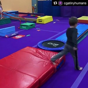 Seriously loving this preschool vault circuit made by @cgatinyhumans !! Hurdling, board approach and how to use the spring board are all is a challenging skills to teach and circuits like this totally set the stage for future success! #recgympros | Recreational Gymnastics Professionals