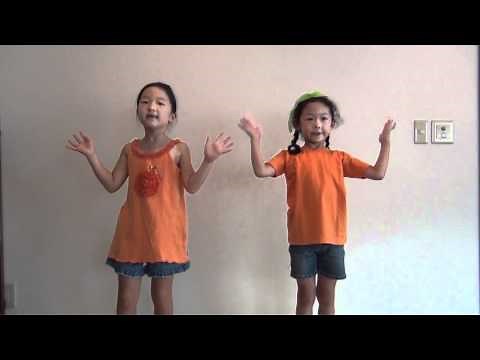 Happy Halloween ハッピーハロウィーン 英語の歌とダンス