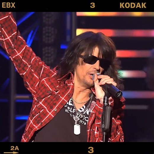 102K views · 3.8K reactions | Foreigner - Double Vision | Old But Gold | Facebook