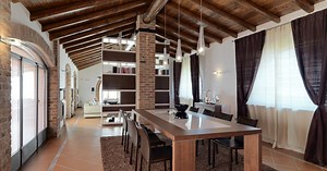 What Colors Go With Terracotta Floor Tiles?