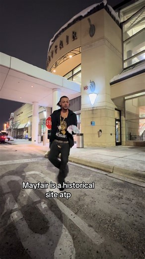 Brought back the Mayfair hype 😂 #milwaukee #milwaukeemusic #runalongforever #sunnylou #mayfairmall