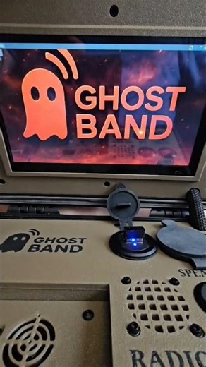 Proof of concept. Apache 1800 case, (tr)uSDX 5 Watt QRP radio, Raspberry Pi4, 7" touchscreen.