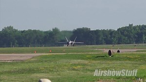 2.5K views · 113 reactions | The F-22 Raptor leaps into the air in under 1000' | AirshowStuff | Facebook