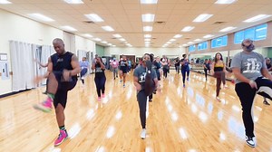 29K views · 534 reactions | Set It Off!! It's a few line dances to this isn't it?!! Well, here's one! Lol! #linedance | And 5678 Line Dance | Facebook