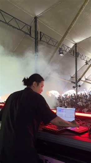 8 comments | Hadone returns to TETRA with an egniting live set - something you just need to witness in real life ⚡️ | The Crave | Facebook