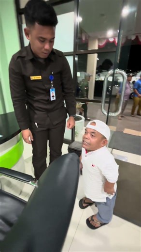 KITA MAU JENGUK ANAK TEMAN LAGI DI RAWAT DI RS CIBINONG