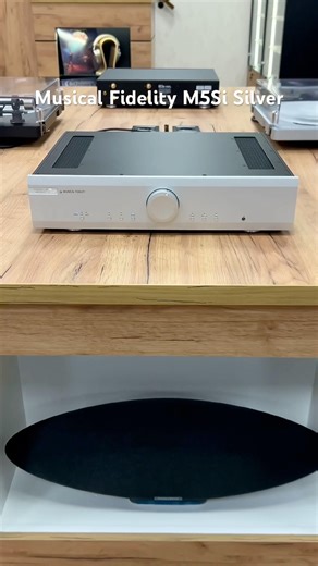 Musical Fidelity M5Si Silver
