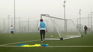 Kampfgeist trotz Konkurs: Ex-Stripfing-Profis kicken fürs Comeback