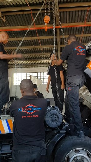 Engine Overhaul for Trucks: Step by Step Guide