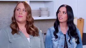 91K views · 600 reactions | Cardamom adds a warm, spicy-sweet flavor to this plum crumble! It's perfect for fall  Watch Trisha Yearwood's #SouthernKitchen, Saturdays at 12|11c. Save the recipe: https://foodtv.com/2mW18ud! | Food Network | Facebook