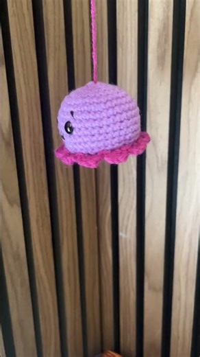 Baby octopus ~ free pattern #crochetforbeginners #beginnerfriendly