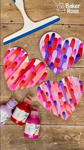 How To Make A Squeegee Paint Love Heart | Baker Ross