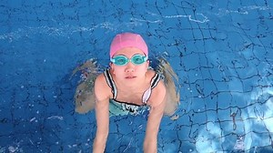 「Japanese Girl Playing Swimming Pool」の動画素材（ロイヤリティフリー）1024342118 | Shutterstock