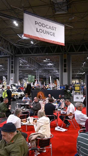 Back and even better, the Podcast Café brings you some of the hottest podcasts in the industry! Today is the final day so make sure to check out the space, grab a hot drink and tune into classic car chat from the likes of: 🎤CarChum 🎤 IDriveAClassic 🎤 Paddock Speedshop #necclassicmotorshow #podcasters #classiccarstories | NEC Classic Motor Show