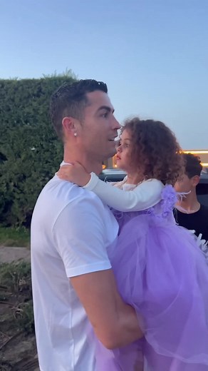 Cristiano Ronaldo's Girlfriend Surprises Him with a Special Gift