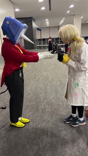 Exploring Alphys Cosplay from Deltarune