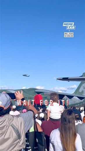 Watch how close they get to each other! 😳🇺🇸 | Memezar