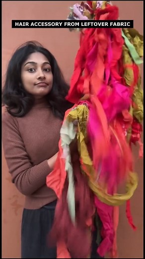 Akiara Sewing Tutorials on Instagram: "No more buying scrunchies! 🛑 ​If you have some leftover fabric and 10 minutes, you have a new hair accessory. The Akiara mini sewing machine is perfect for these quick projects—it's super portable and easy to thread. ​Pro-tip: Use silk or satin scraps to keep your hair frizz-free! 💁‍♀️ ​#SewingTips #DIYAccessories #AkiaraSewing #WasteToBest #CraftyVibes"